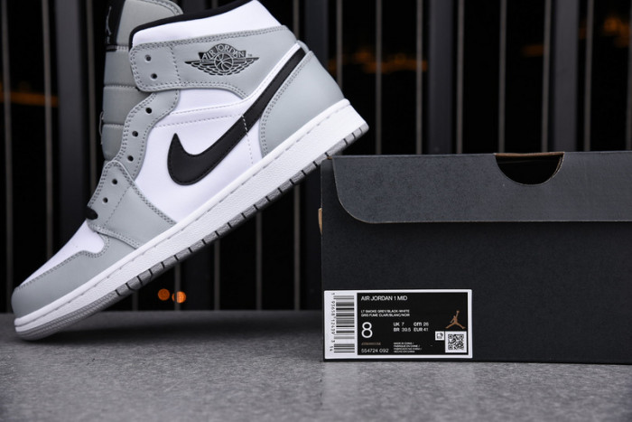 Air Jordan 1 Mid Light Smoke Grey 554724-092