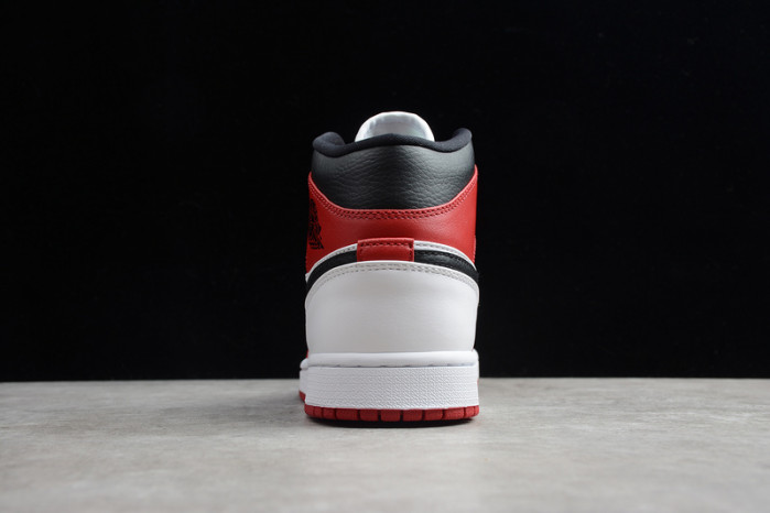 Air Jordan 1 Mid Chicago (2020) 554724-173