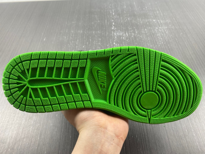 Air Jordan 1 Patent Green Black 555088-030