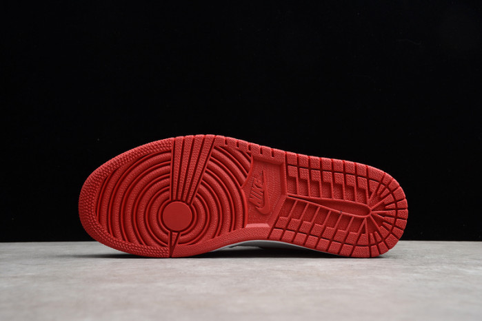 Air Jordan 1 Retro High Bloodline 555088-062
