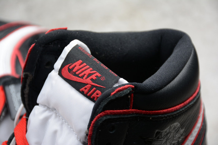 Air Jordan 1 Retro High Bloodline 555088-062