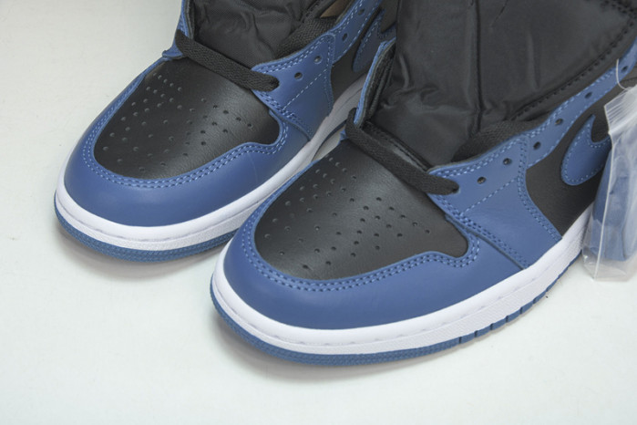Air Jordan 1 High OG “Dark Marina Blue” 555088-404