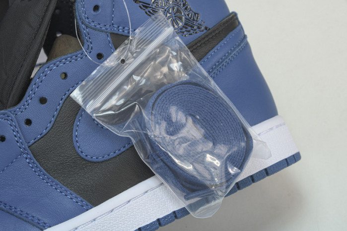 Air Jordan 1 High OG “Dark Marina Blue” 555088-404