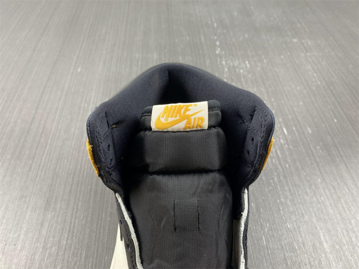 Air Jordan 1 High OG “Yellow Toe”  555088-711