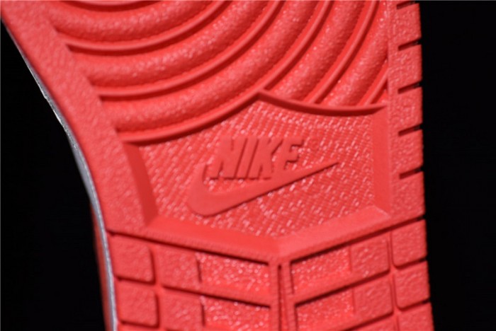 Air Jordan 1 Retro High Track Red 555088 -112