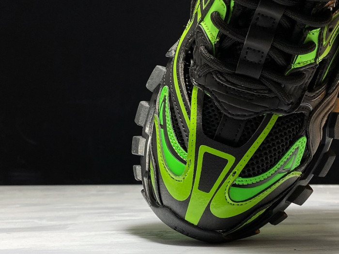 Balen Runner Sneakers green black 570391 W2GN7 2013