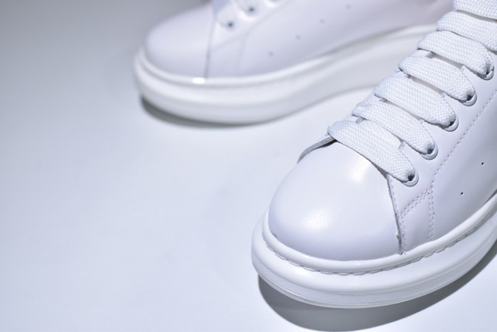 ALEXANDER MCQUEEN SNEAKERS