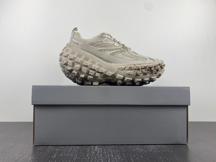 Balen Defender 685613 W2RAF 9700