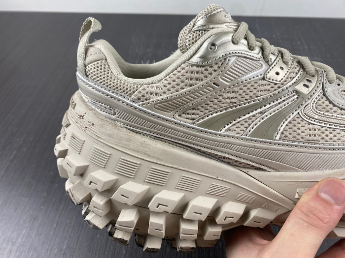 Balen Defender 685613 W2RAF 9700