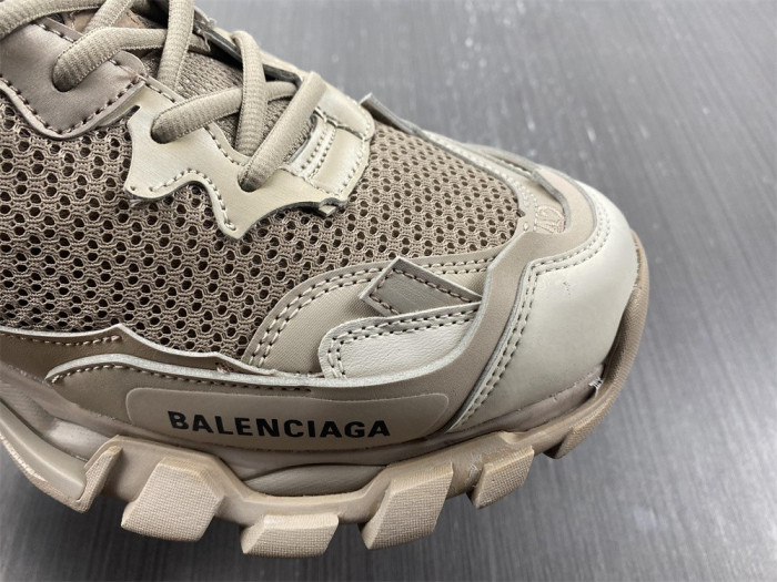 BALEN TRACK TRAINER 700875 W2FR3 9027