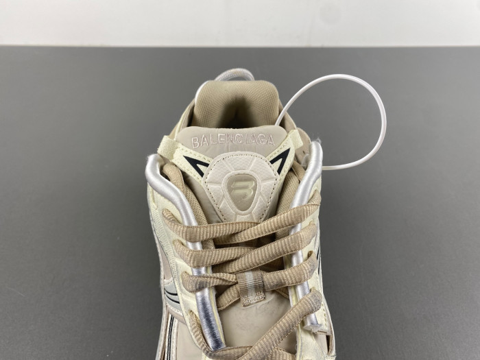 BALEN TRACK TRAINER 7.5 772774 W3RNY 1205