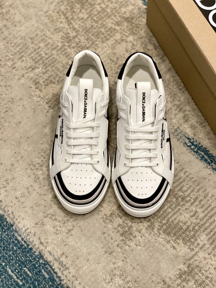 DG sneakers