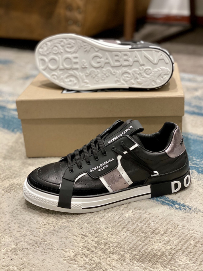 DG sneakers