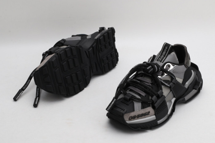 DG sneakers