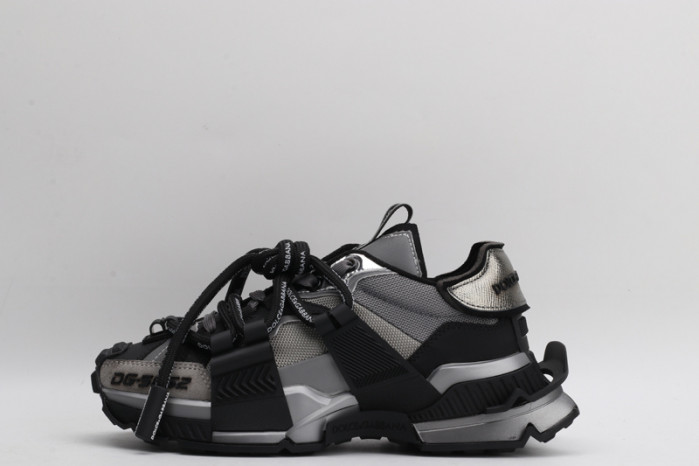 DG sneakers