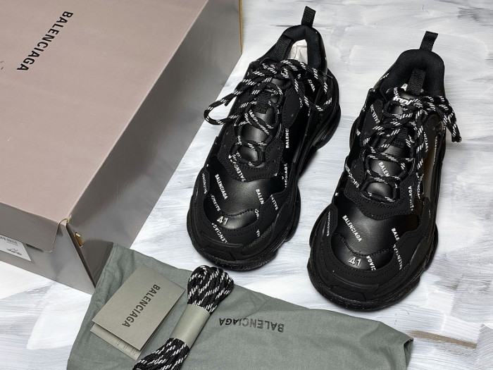 Balen TRIPLE S TRAINERS BLACK LETTERS  541624 W09O1 9013