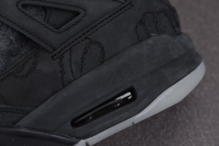 Air Jordan 4 Retro Kaws Black 930155-001