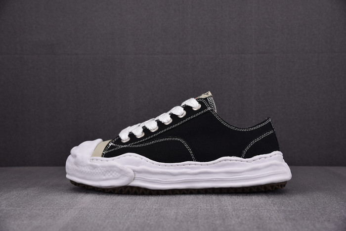 Ma*s*n mihara yasuhiro canvas sneakers