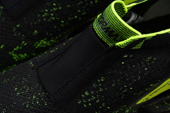 Nike Air VaporMax Moc 2 Acronym Black AQ0996-007
