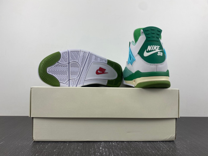 Air Jordan 4 PE SB