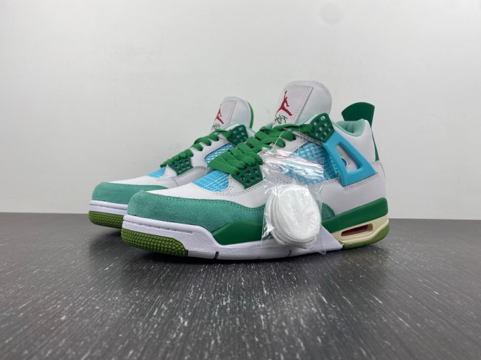 Air Jordan 4 PE SB