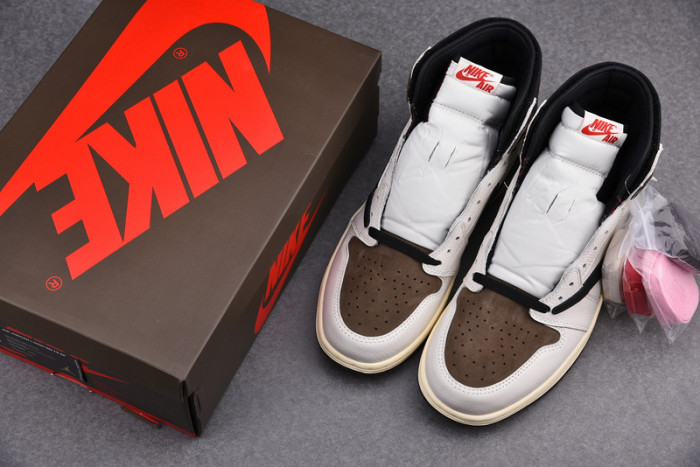 Travis Scott x Air Jordan 1 Retro High Reverse CD4487-101