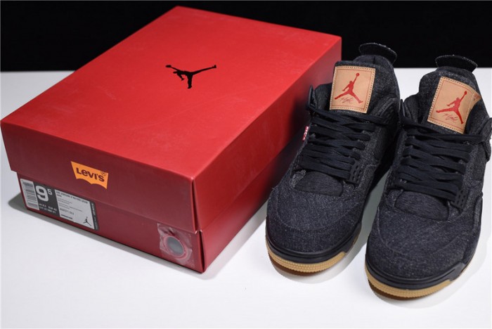 Air Jordan 4 Retro Levi