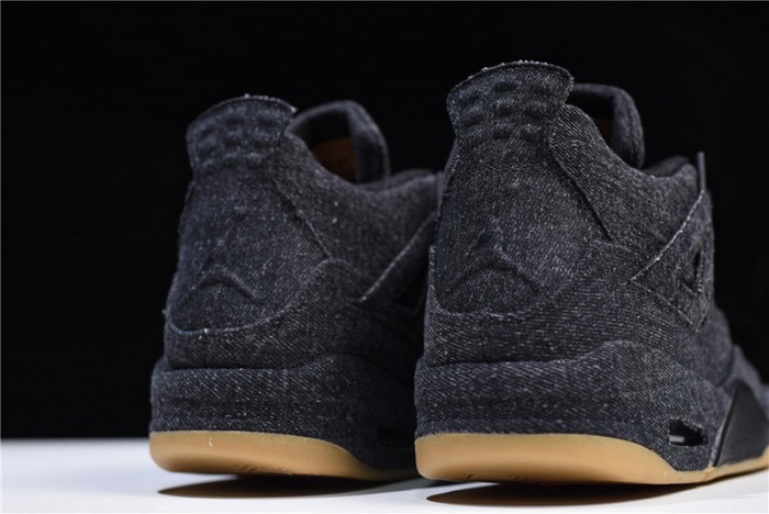 Air Jordan 4 Retro Levi