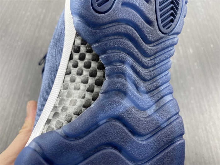 Air Jordan 11 Retro Midnight Navy AR0715-441