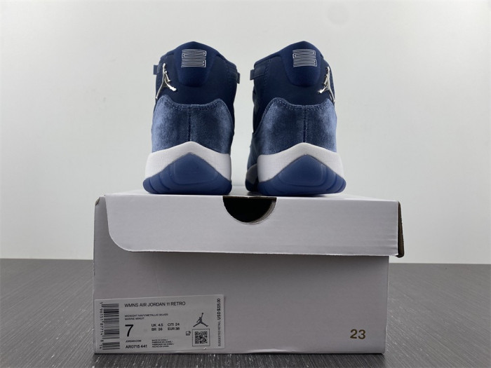 Air Jordan 11 Retro Midnight Navy AR0715-441