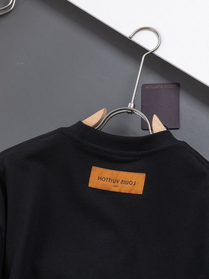 L1vv T-Shirt