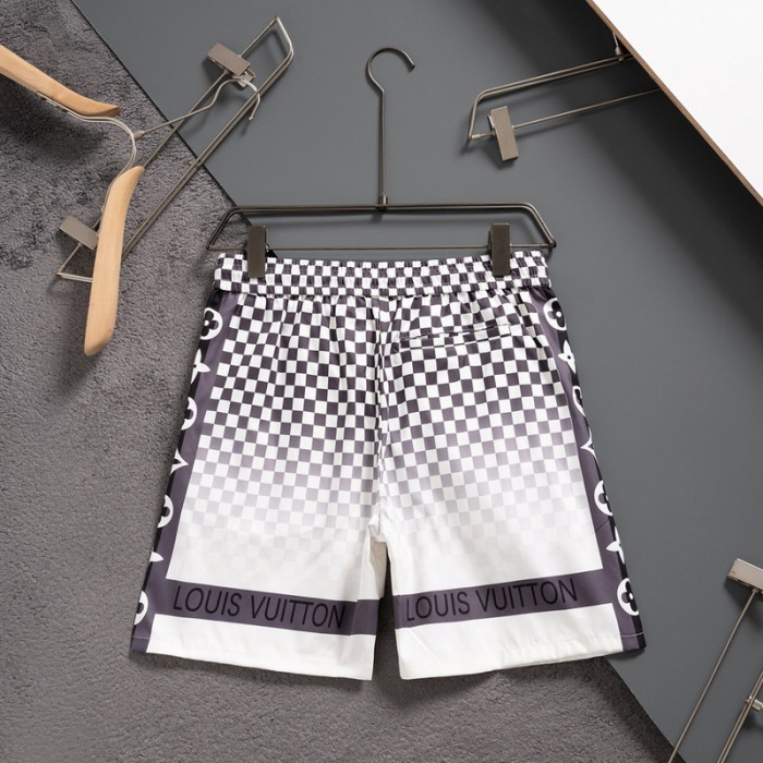 L1vv Short
