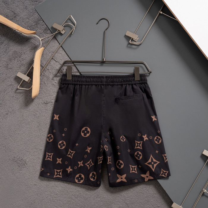 L1vv Short