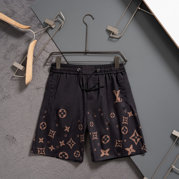 L1vv Short