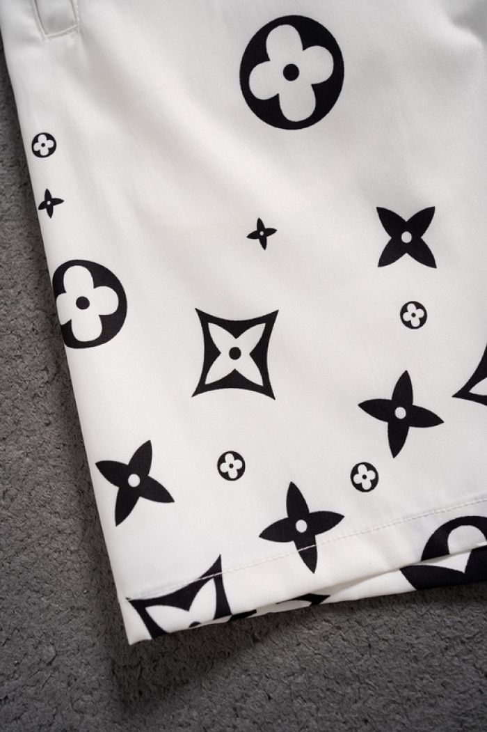 L1vv Short