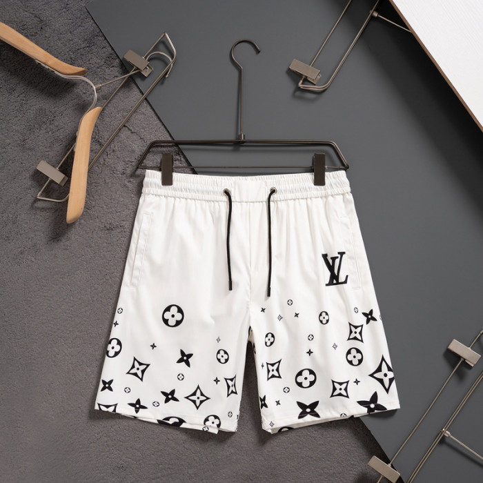 L1vv Short
