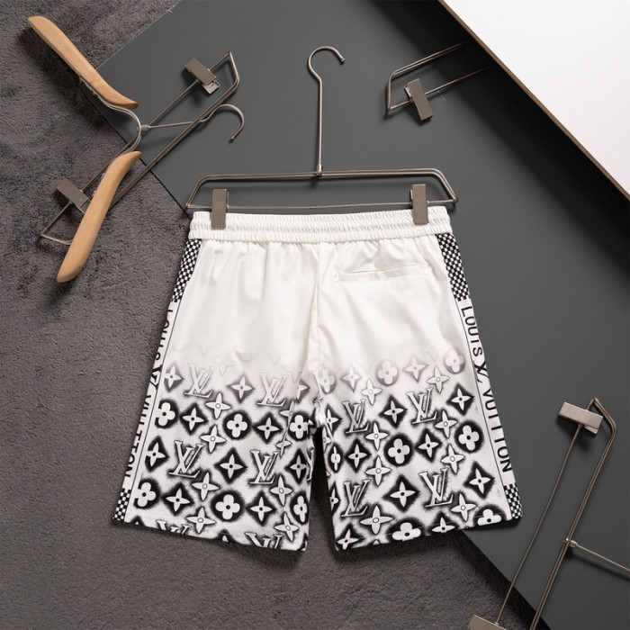 L1vv Short
