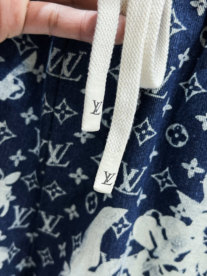 L1VV Suits