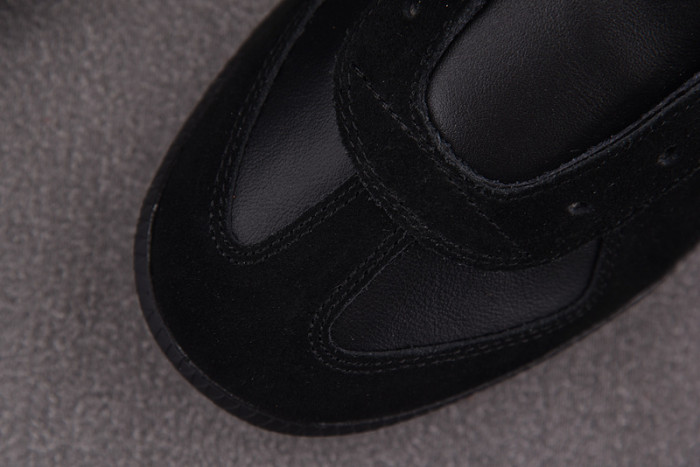 ma*s*n Ma*i*la shoes