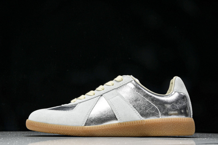 ma*s*n Ma*i*la shoes