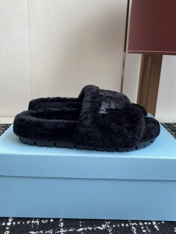 Prada Slides