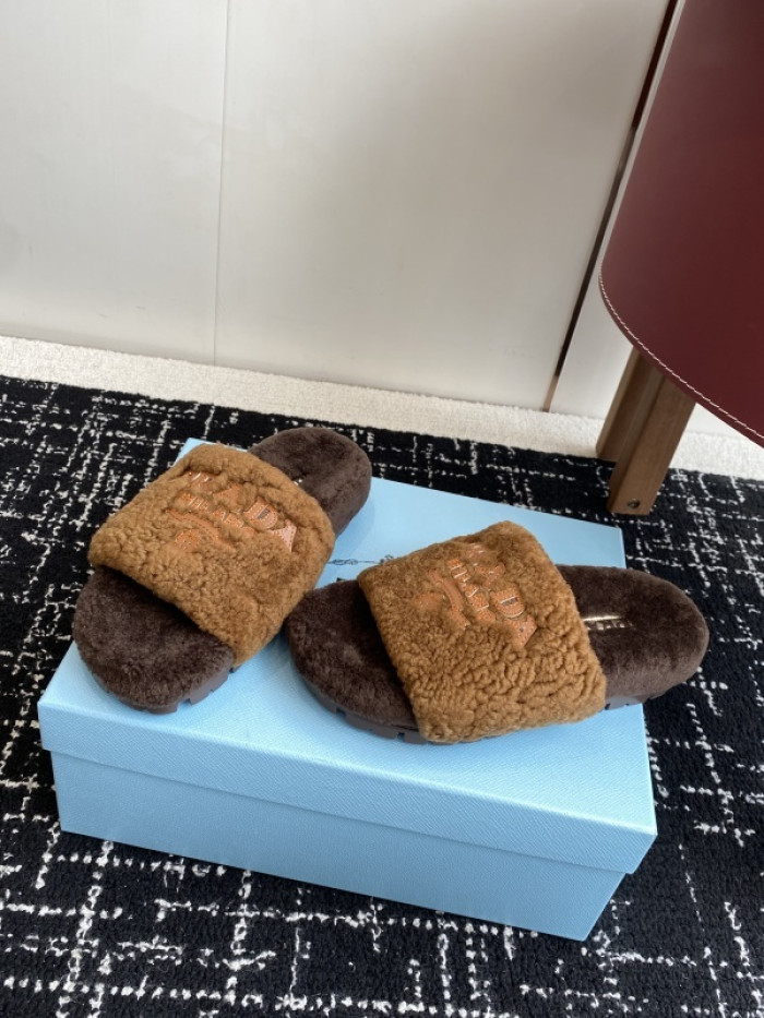 Prada Slides