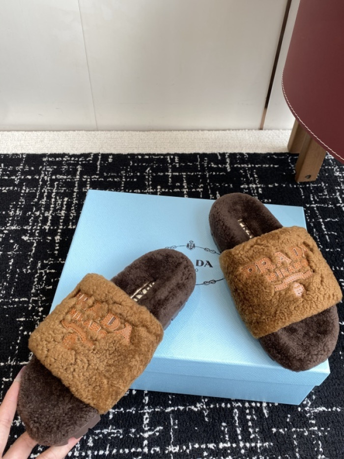 Prada Slides