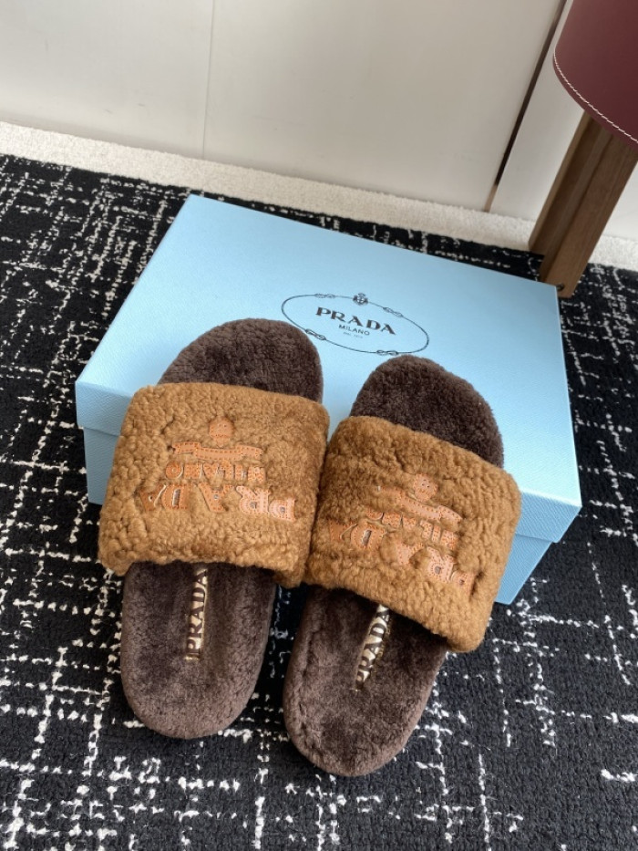 Prada Slides