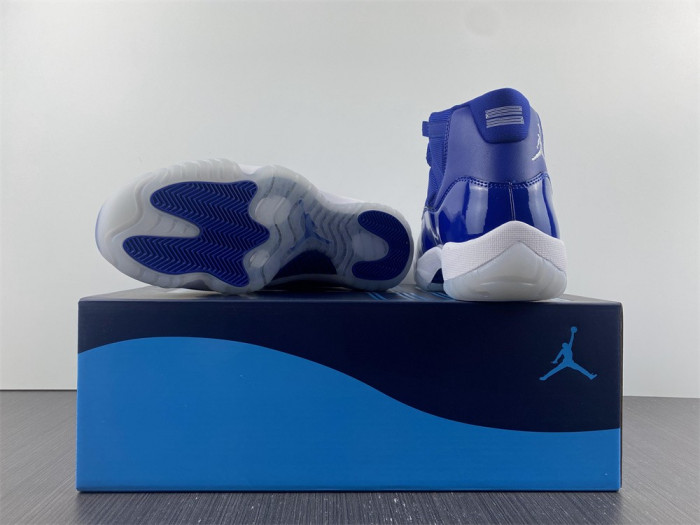 Air Jordan 11 Midnight Navy AT7802-115