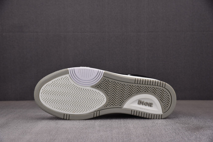B27 SNEAKER
