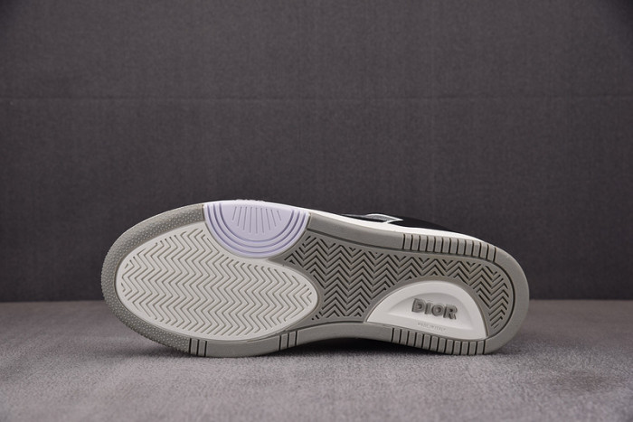 B27 SNEAKER