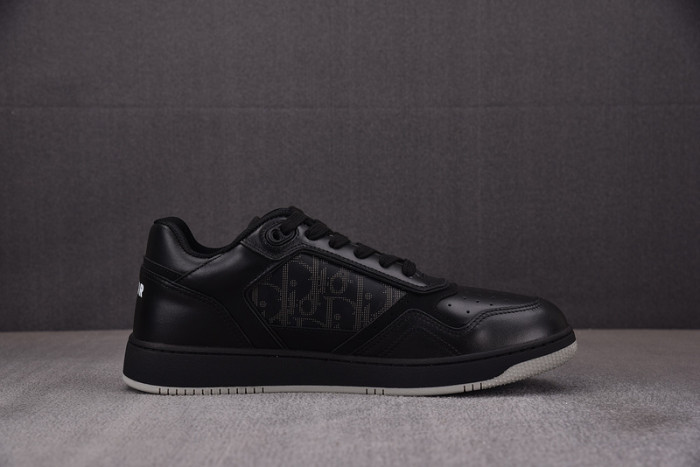 B27 SNEAKER