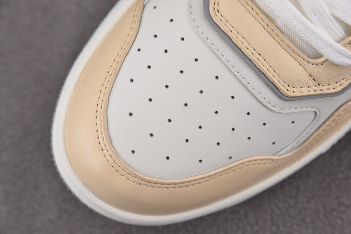 B27 SNEAKER