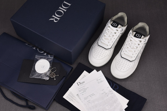 B27 SNEAKER